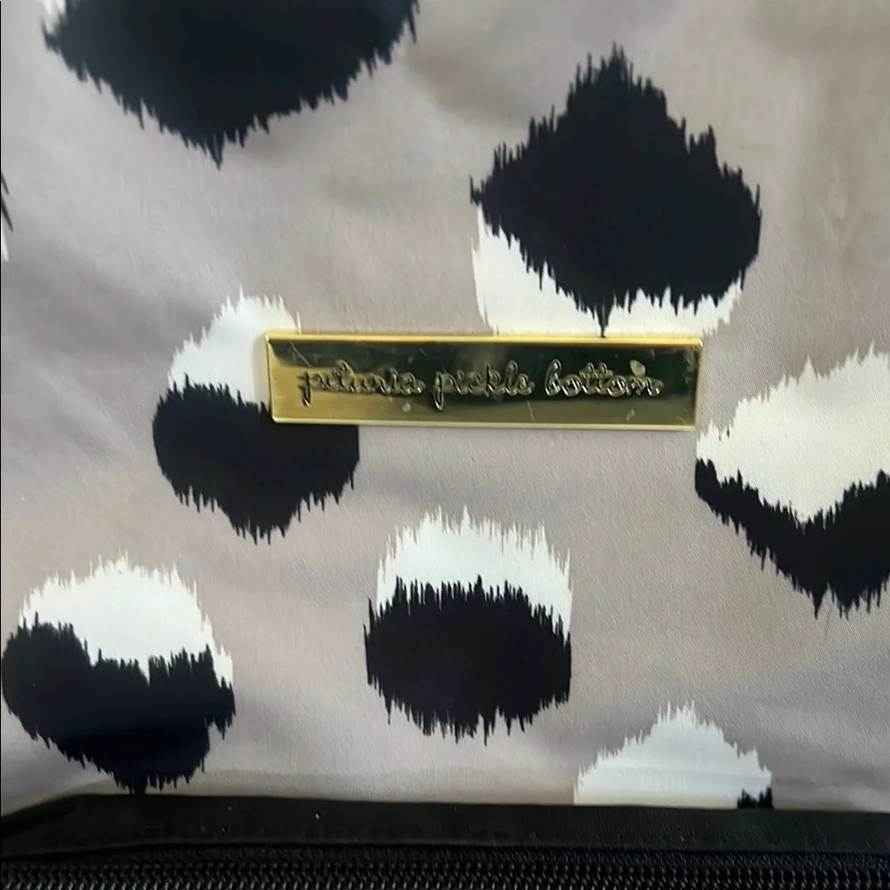 Petunia Pickle Bottom District Backpack Diaper Bag in Inkblot‎ Ikat